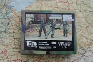 Verlinden Productions 1090 GERMAN TANKERS AT WORK WWII 